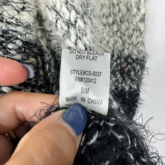 2/$30 Dainty Hooligan Fluffy Knit Colorblock Open Cardigan B&W #A0376 TRB2 - Picture 7 of 8